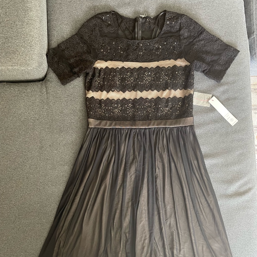 NWT Decode 1.8 Dress, Black, size 8
